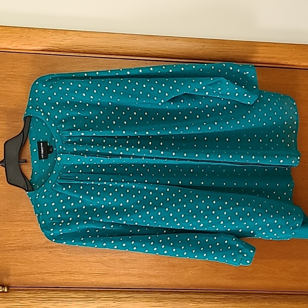 Liz Claiborne Top